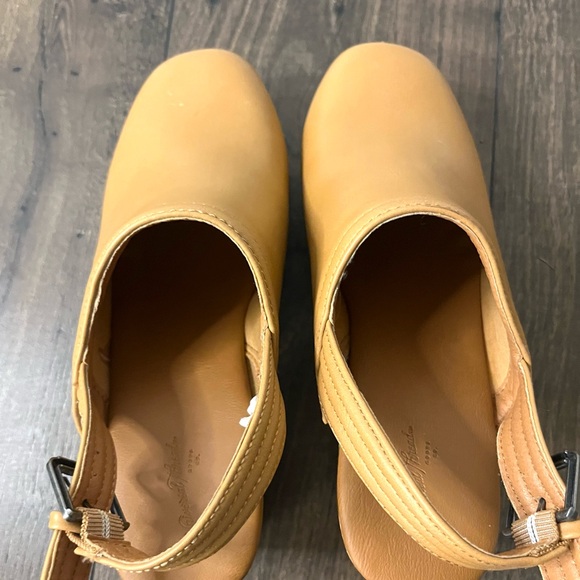 UNIVERSAL THREAD - Watson Platform Clog Heels Tan - Women’s Size 8 - Picture 3 of 8